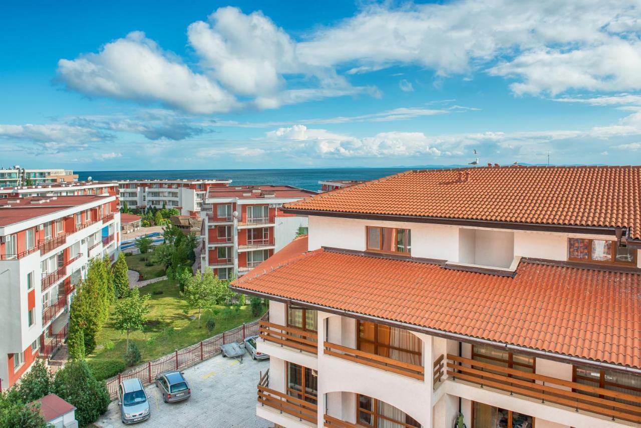 Privilege Beach Apartments Sveti Vlas Exterior photo