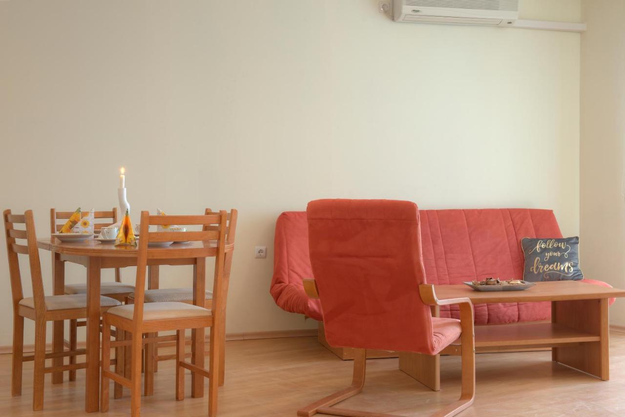 Privilege Beach Apartments Sveti Vlas Exterior photo