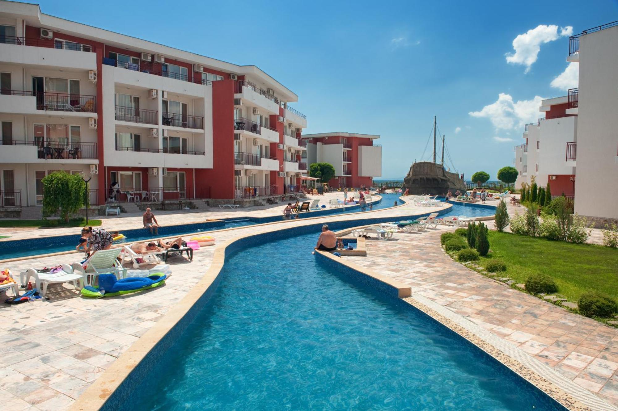 Privilege Beach Apartments Sveti Vlas Exterior photo