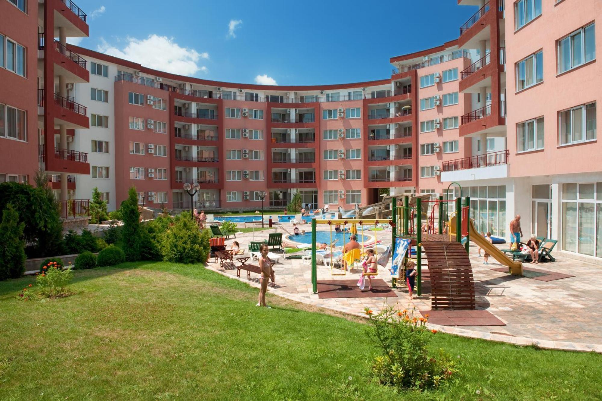 Privilege Beach Apartments Sveti Vlas Exterior photo