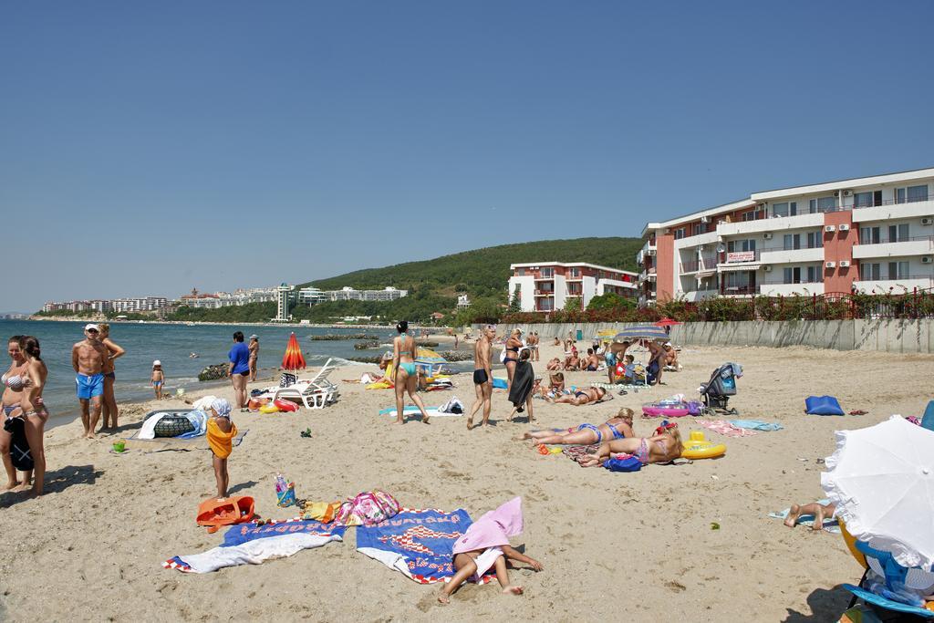 Privilege Beach Apartments Sveti Vlas Exterior photo